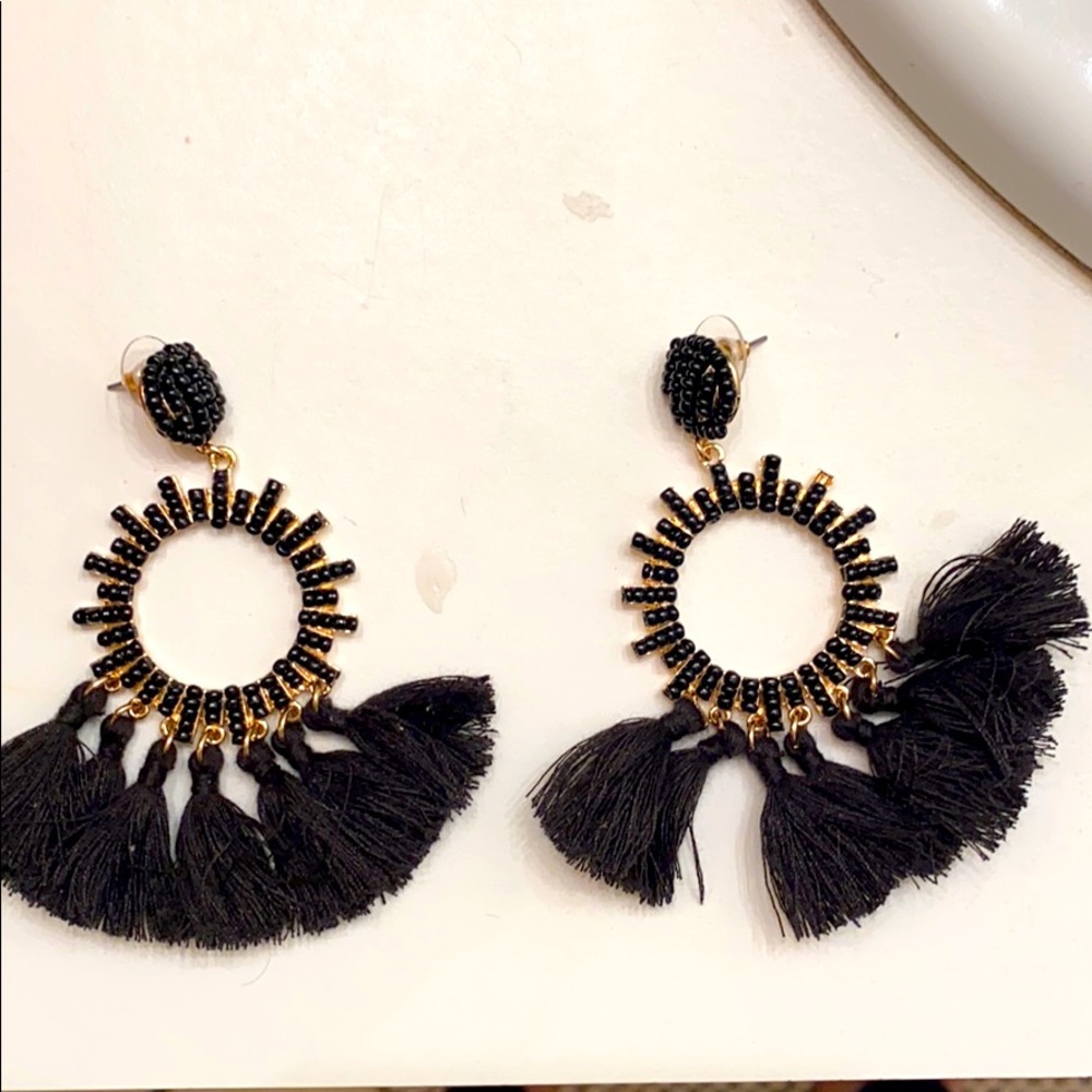 Black tassel gold earrings
